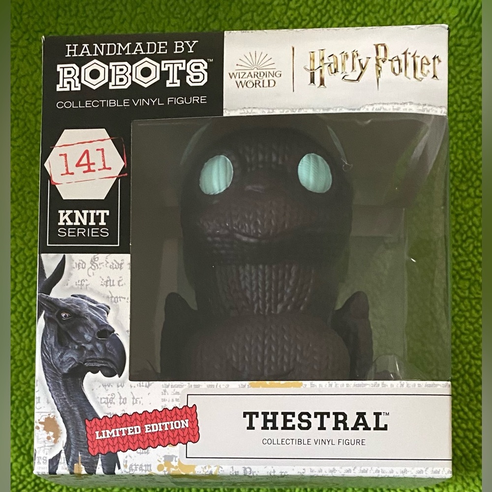 HARRY POTTER☆THESTRAL☆HANDMADE BY ROBOTS-VINYL FIGURE #141.
♦️LIMITED EDITION♦️